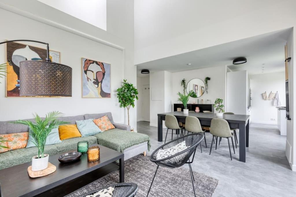 Premium Flat 6 People With Billard And Terrace Stade De France Сен-Дени Экстерьер фото
