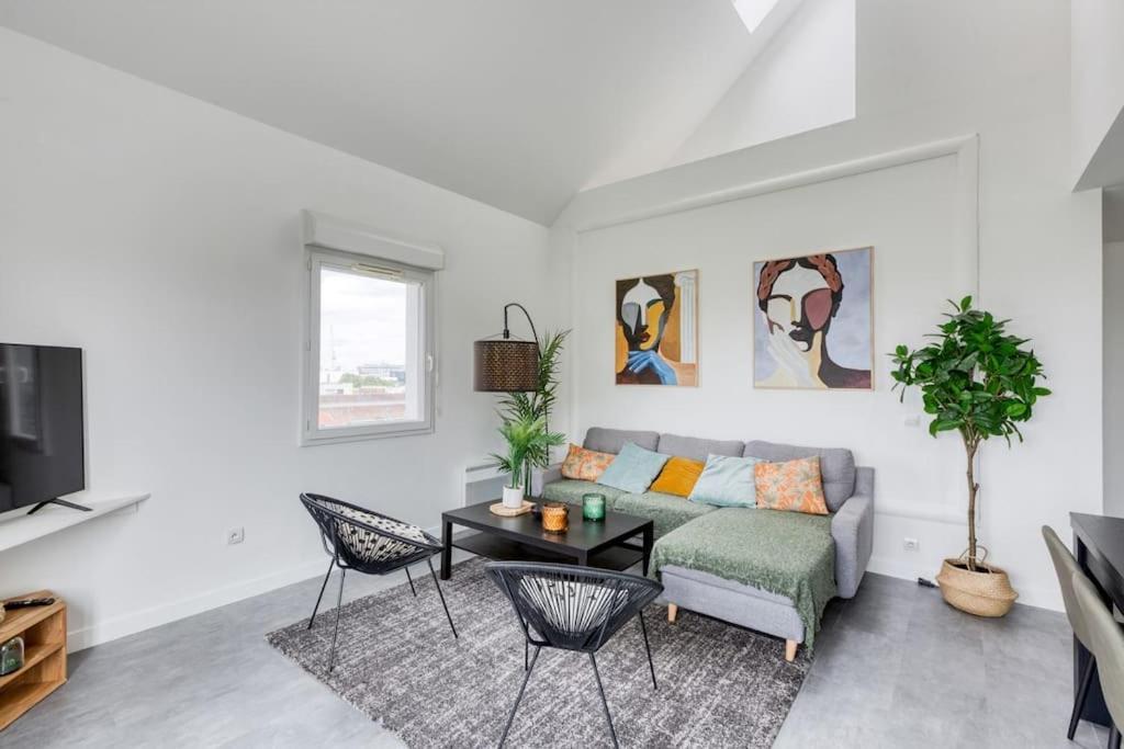Premium Flat 6 People With Billard And Terrace Stade De France Сен-Дени Экстерьер фото